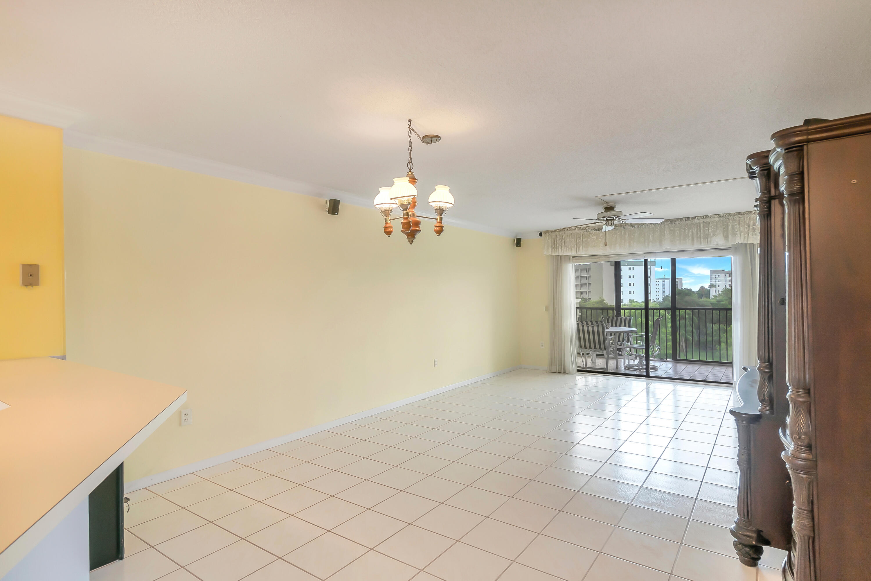 CYPRESS BEND CONDOMINIUM VII - Residential