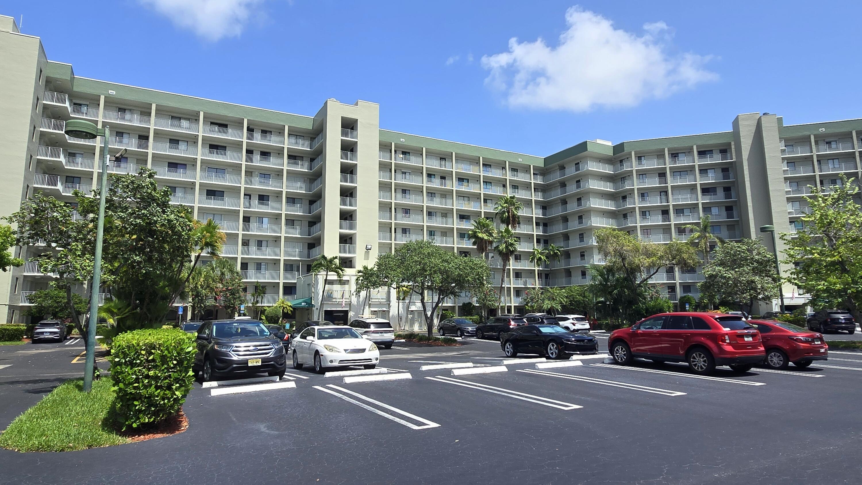CYPRESS BEND CONDOMINIUM VII - Residential