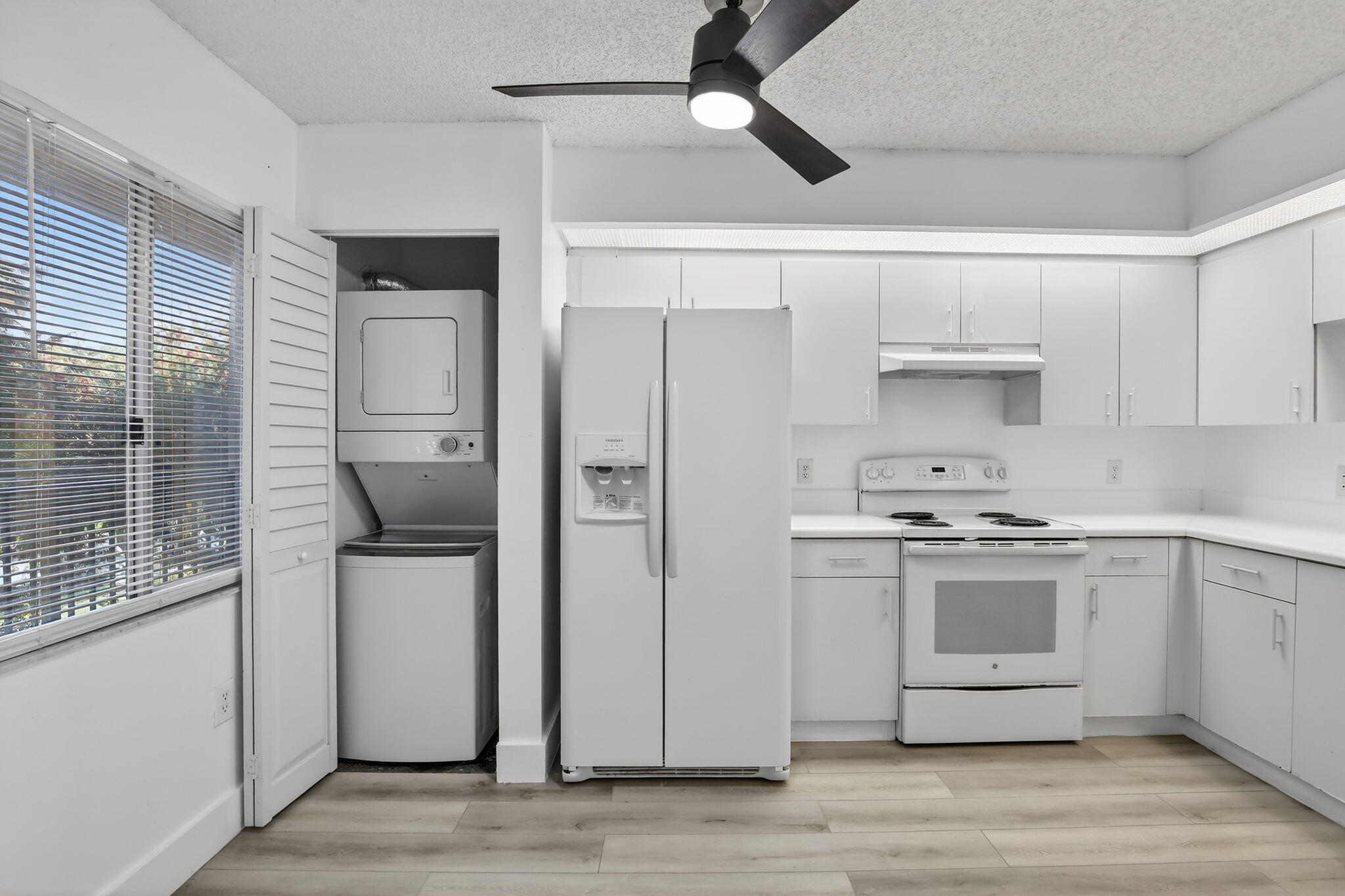 SUFFOLK AT CENTURY VILLAGE - Residential