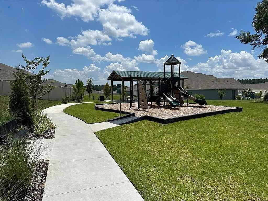 WINDSONG AT LEESBURG  PHASE 2 - Residential Lease