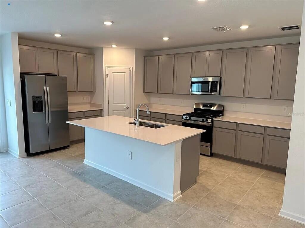 WINDSONG AT LEESBURG  PHASE 2 - Residential Lease
