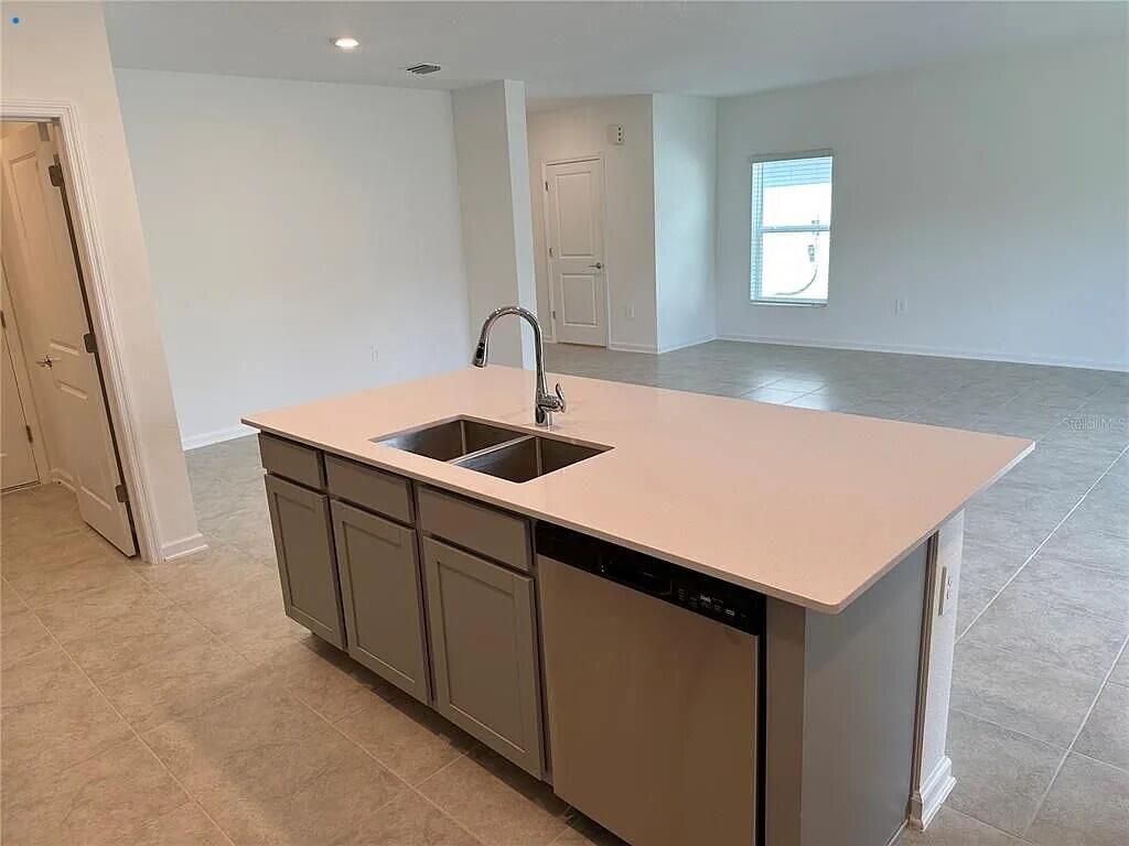 WINDSONG AT LEESBURG  PHASE 2 - Residential Lease