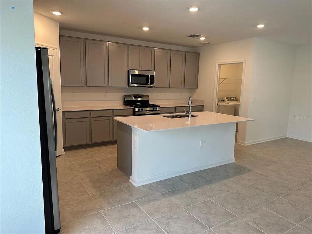 WINDSONG AT LEESBURG  PHASE 2 - Residential Lease