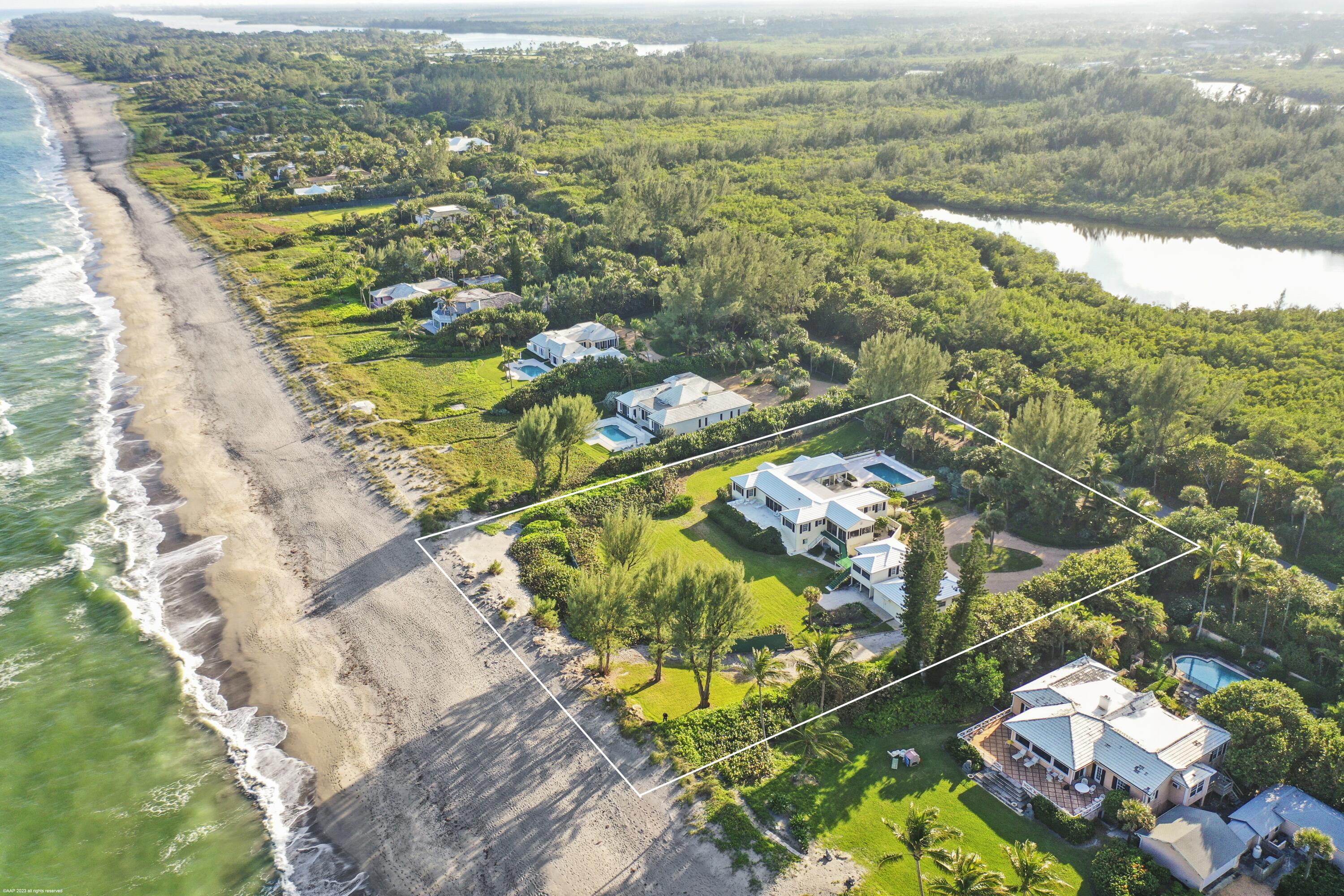 JUPITER ISLAND - Land
