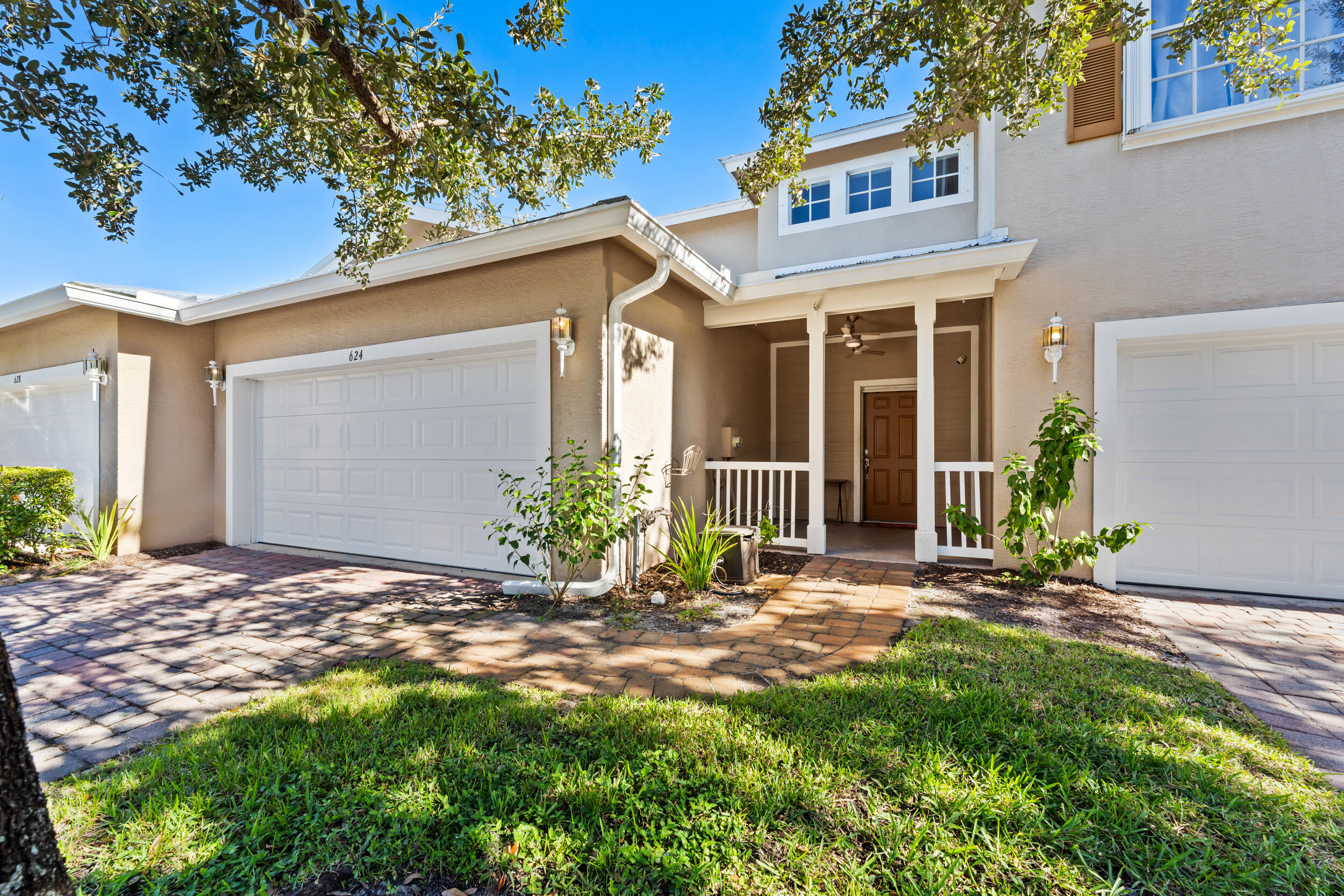 RIVER PLACE ON THE ST LUCIE NO 5 - Residential