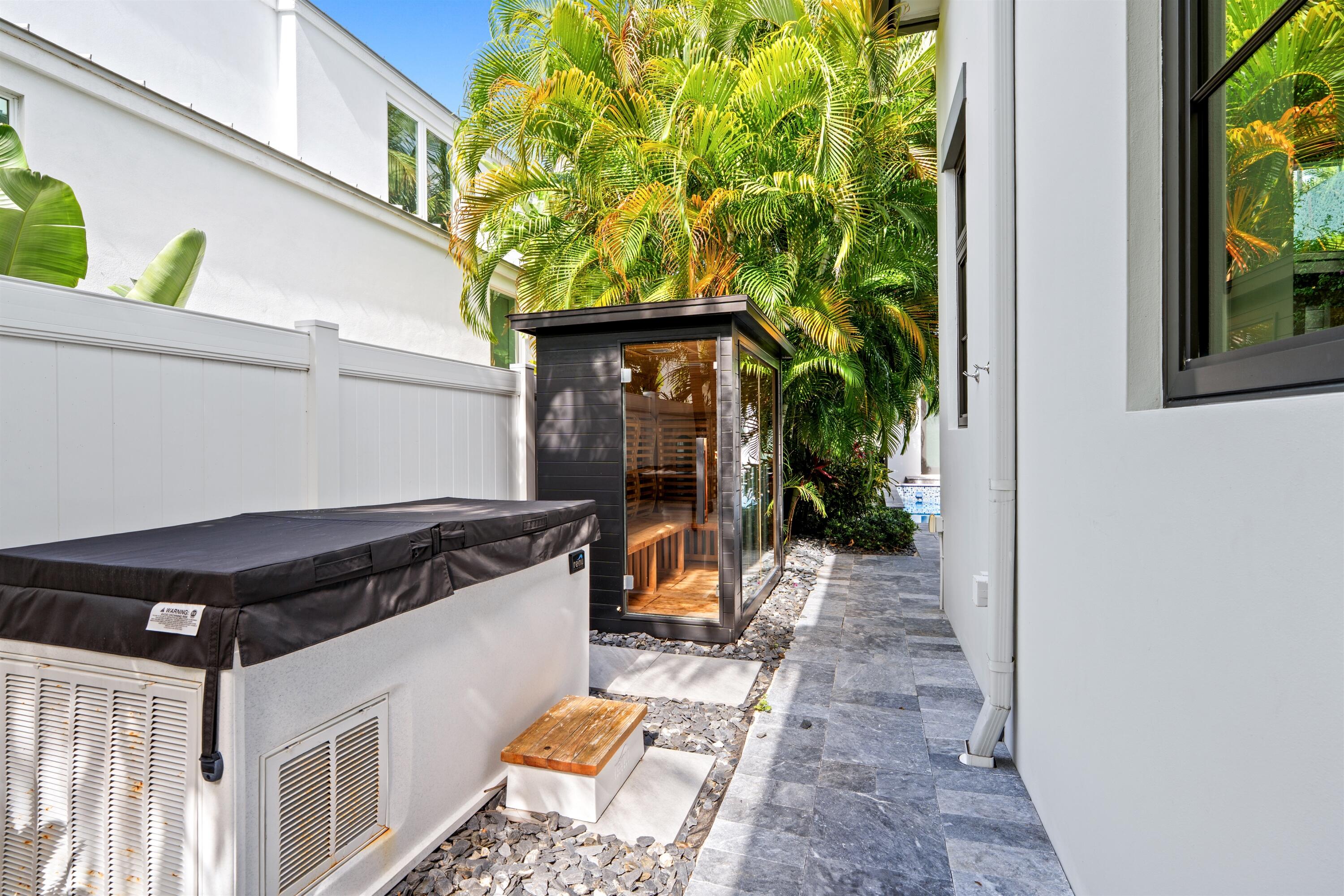 SEAGATE EXT - Residential