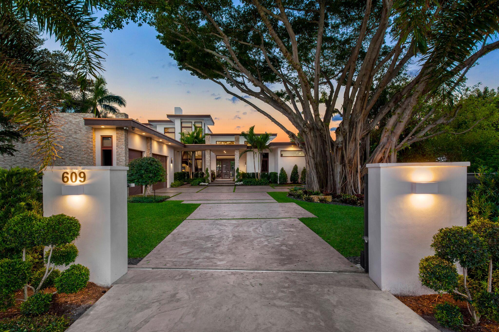 Palm Trail - Residential