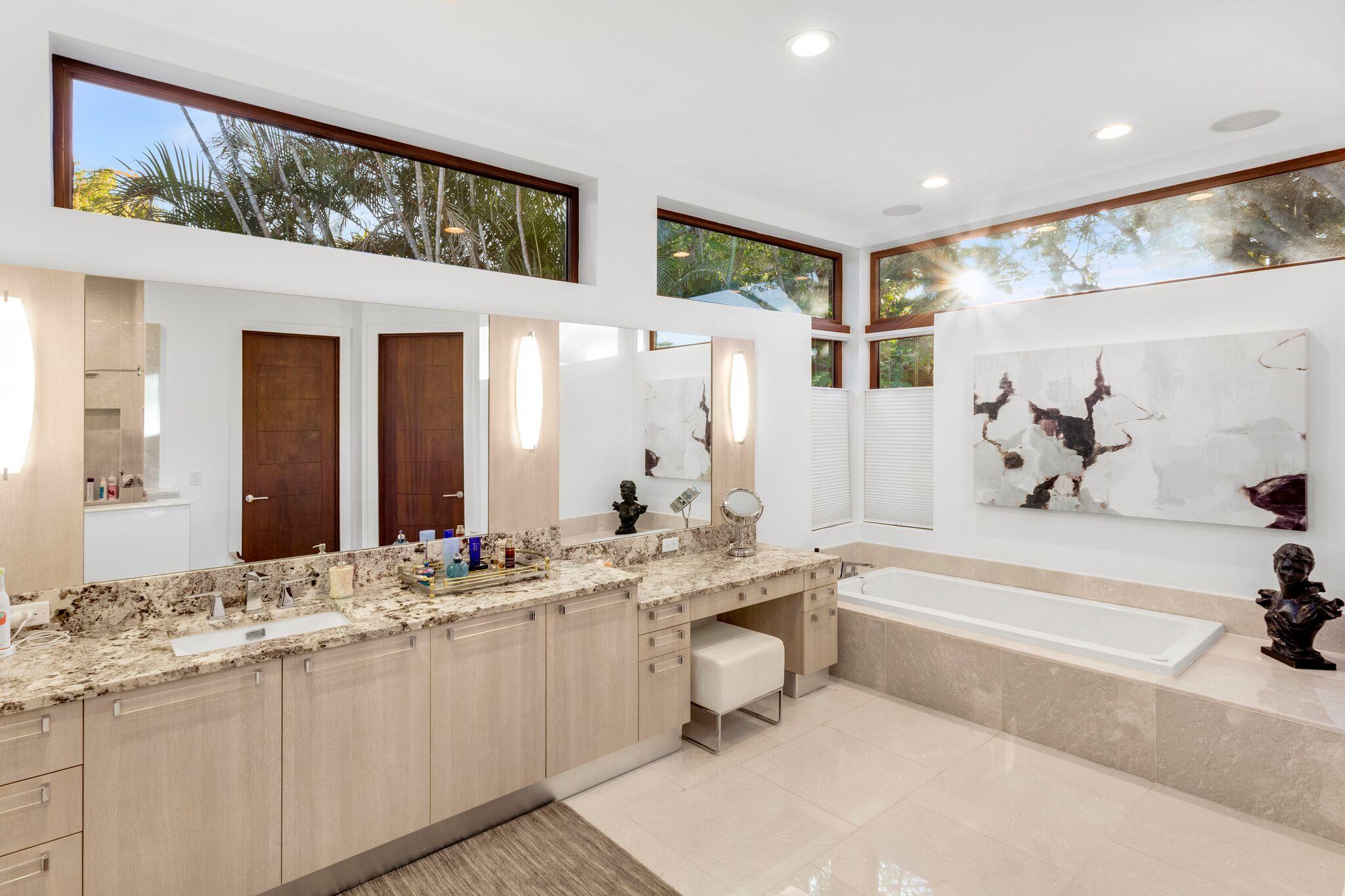 Palm Trail - Residential