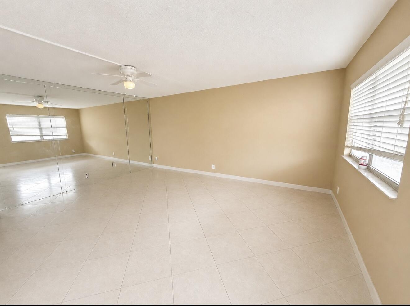 KINGS POINT BRITTANY CONDOS - Residential