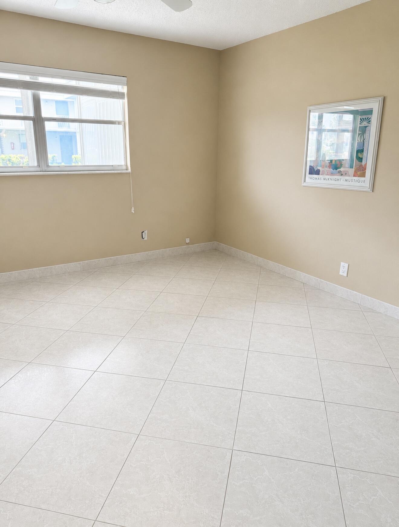 KINGS POINT BRITTANY CONDOS - Residential