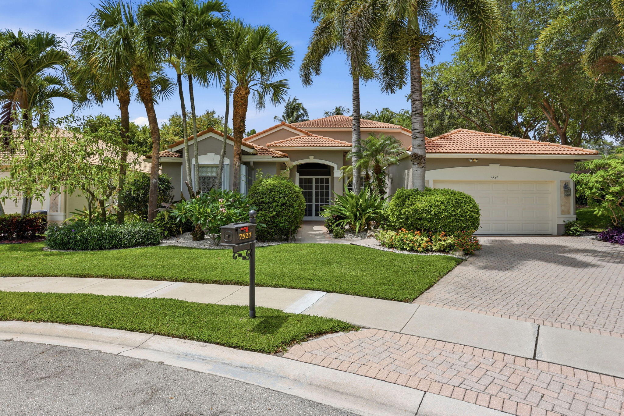 AVALON ESTATES - Residential