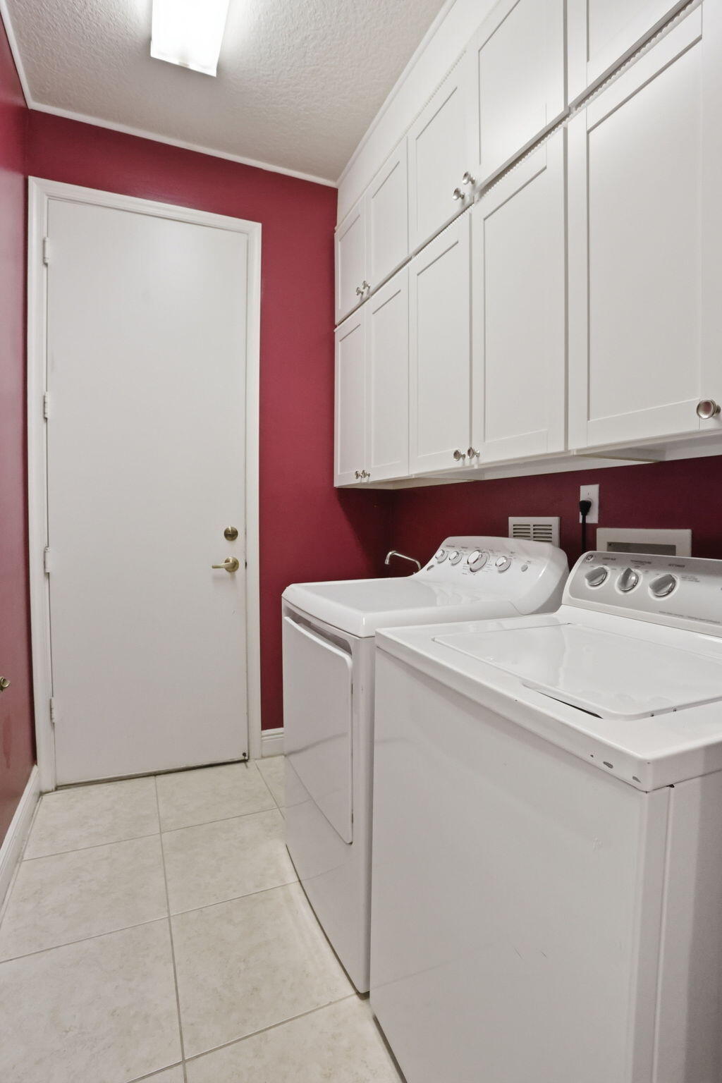 AVALON ESTATES - Residential