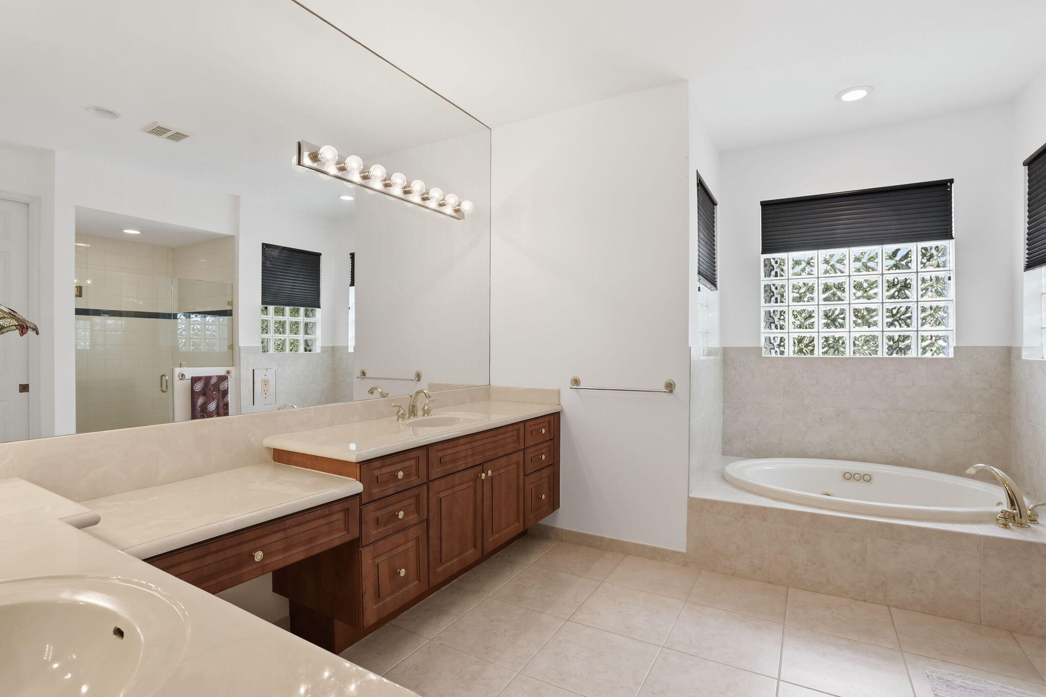 AVALON ESTATES - Residential