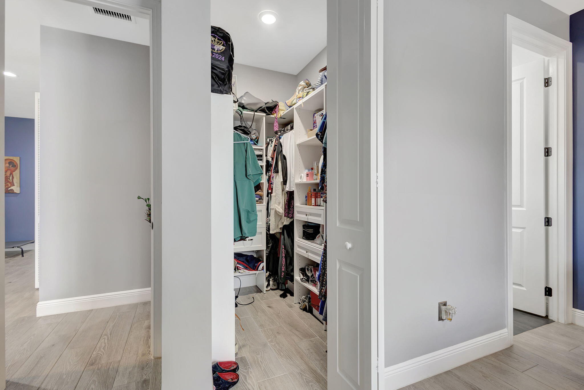 SOUTHERN BOULEVARD PINES - Residential