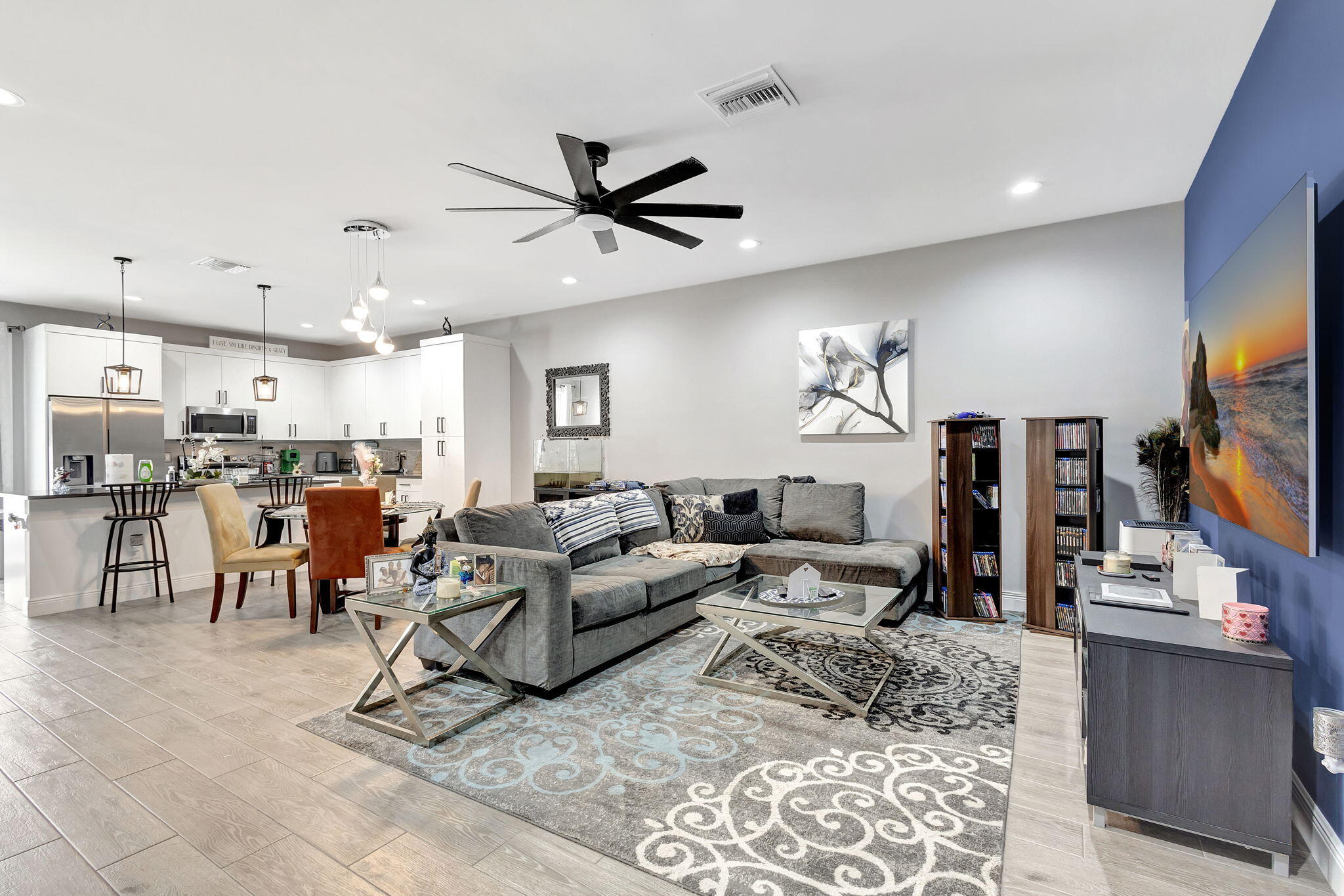 SOUTHERN BOULEVARD PINES - Residential