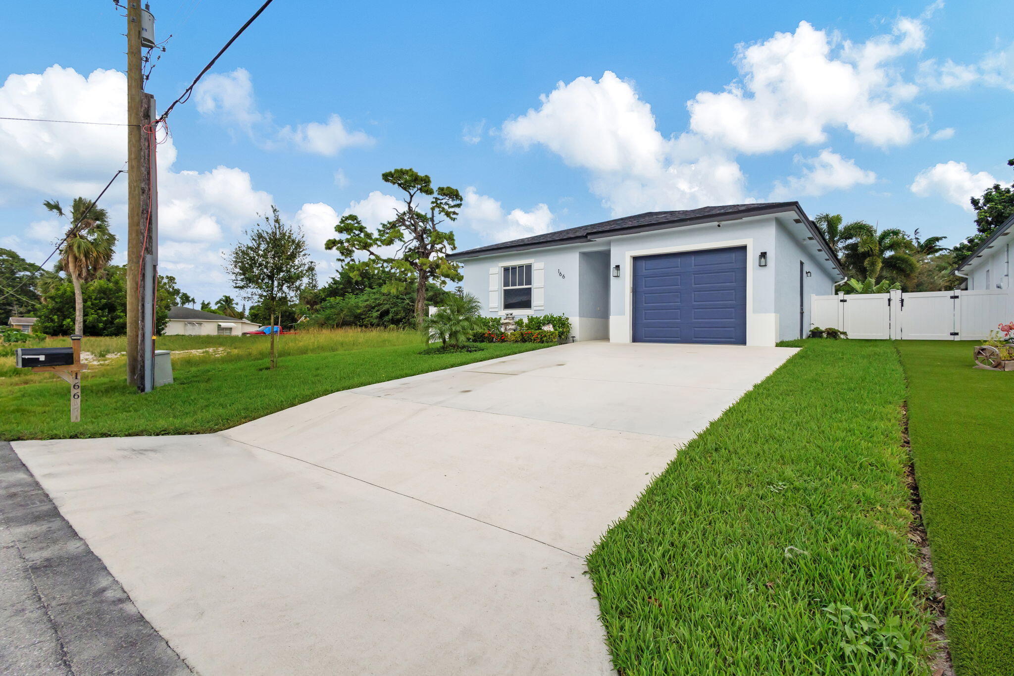 SOUTHERN BOULEVARD PINES - Residential