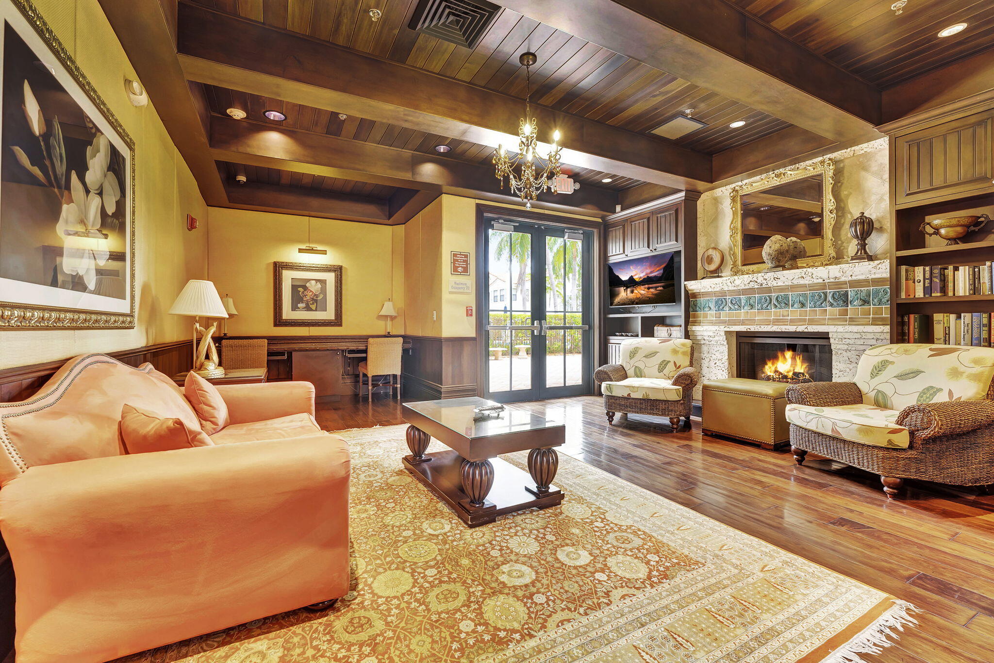 SAWGRASS LAKES - Residential