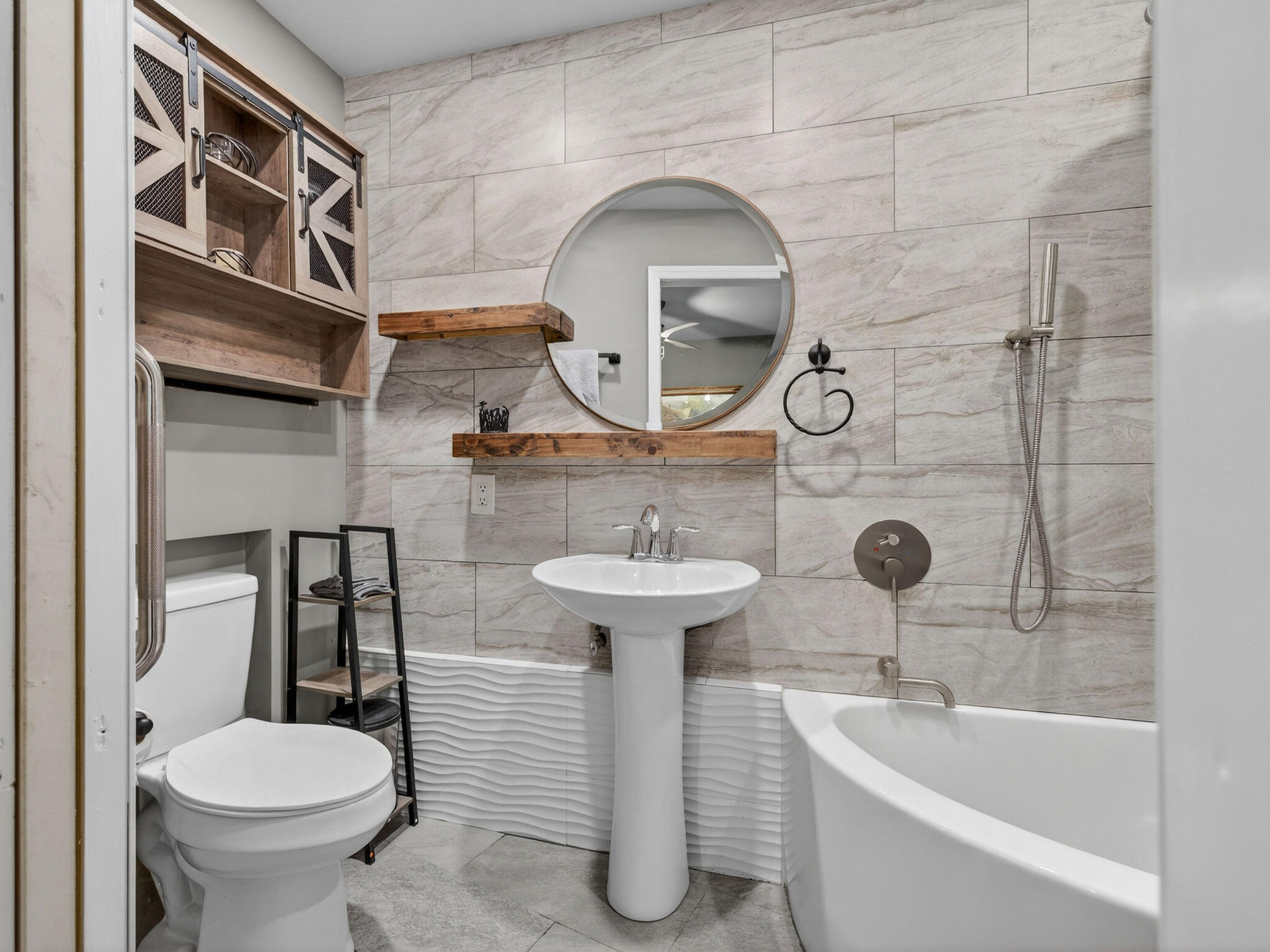 BEACHWAY ESTATES - Residential