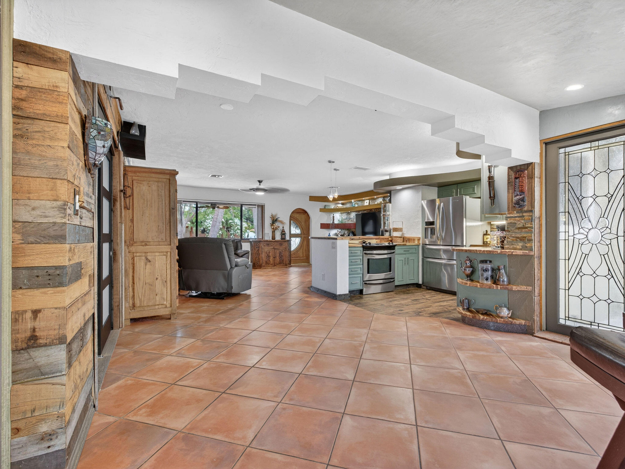 BEACHWAY ESTATES - Residential
