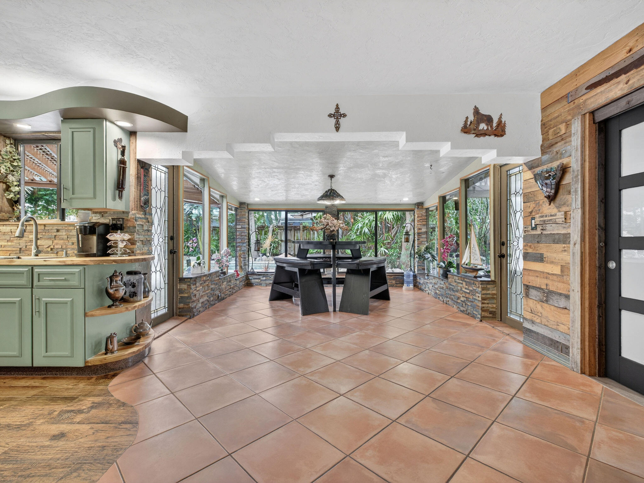 BEACHWAY ESTATES - Residential