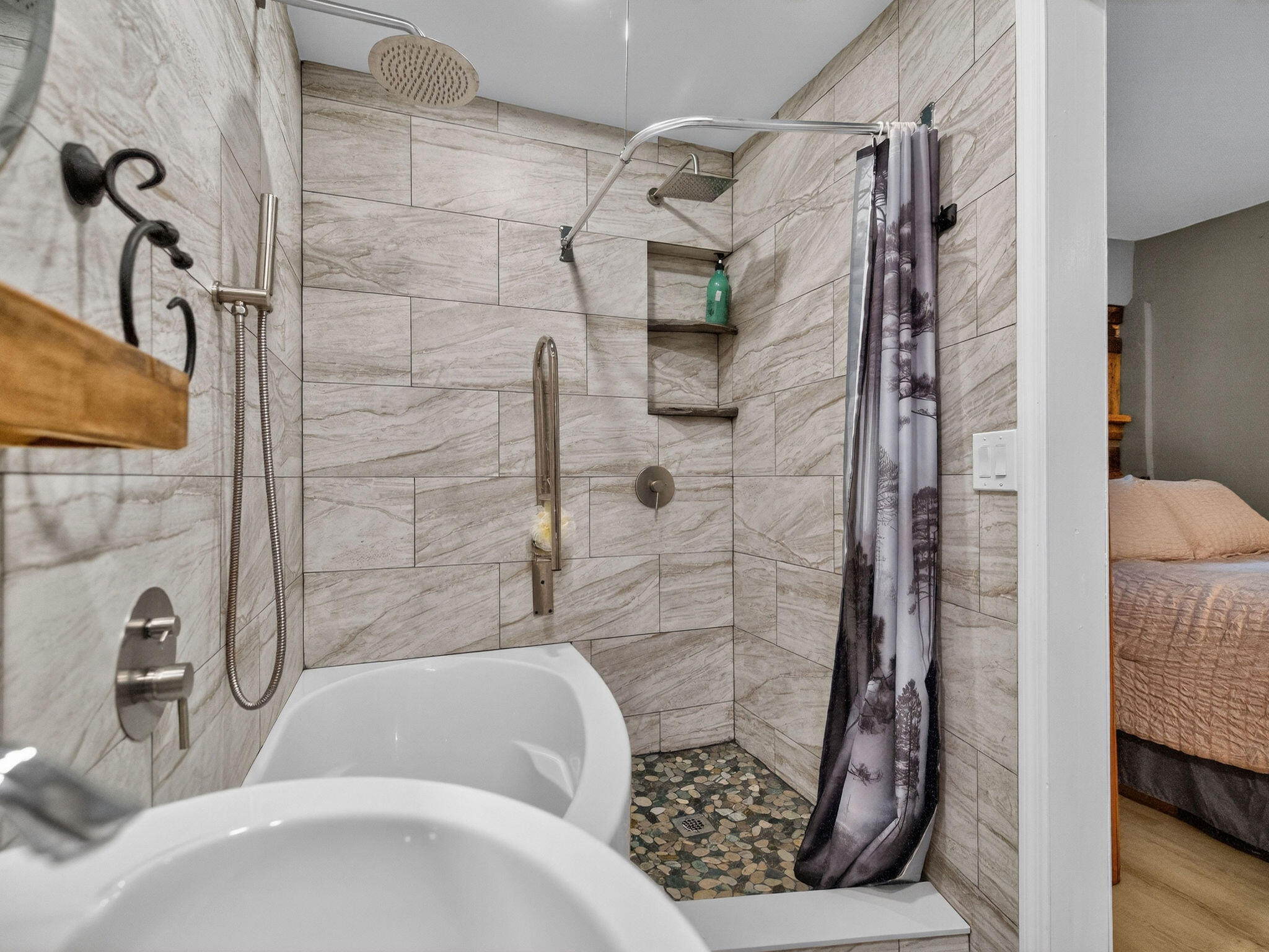 BEACHWAY ESTATES - Residential