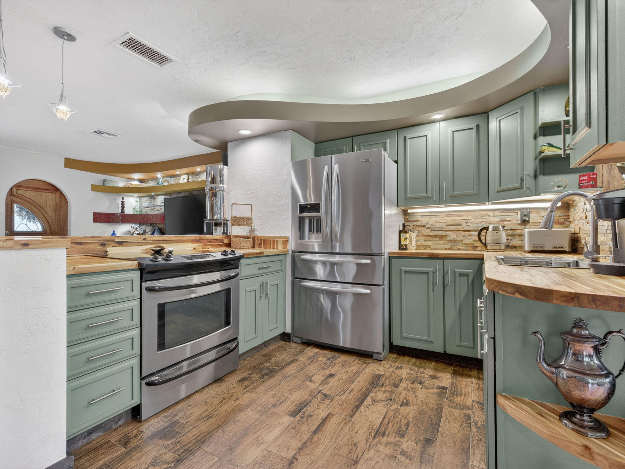 BEACHWAY ESTATES - Residential