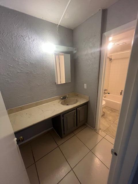 CORAL GARDENS CONDO - Residential