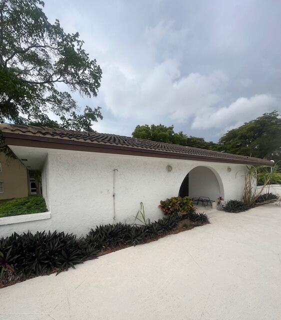 CORAL GARDENS CONDO - Residential