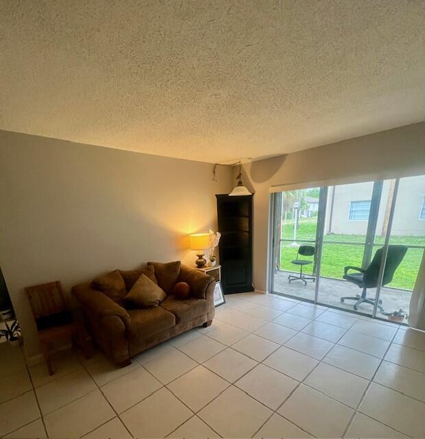 CORAL GARDENS CONDO - Residential