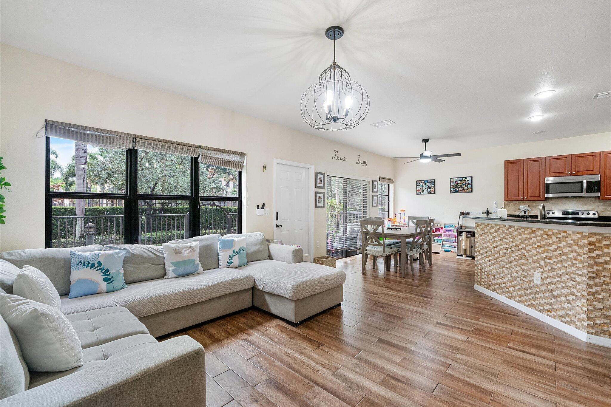 GRAND CYPRESS REPLAT - Residential Lease