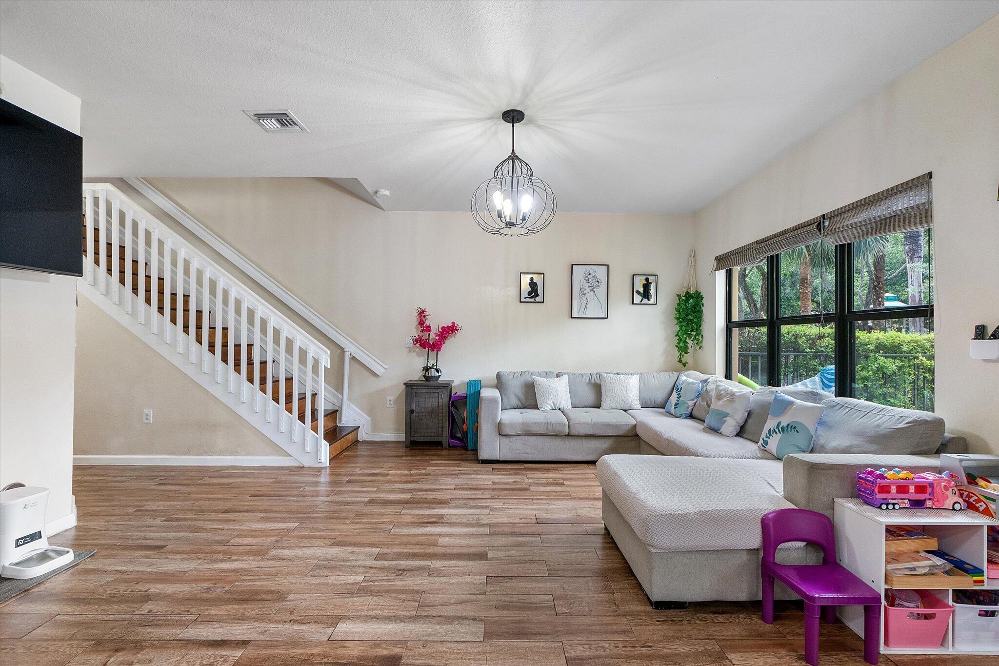 GRAND CYPRESS REPLAT - Residential Lease