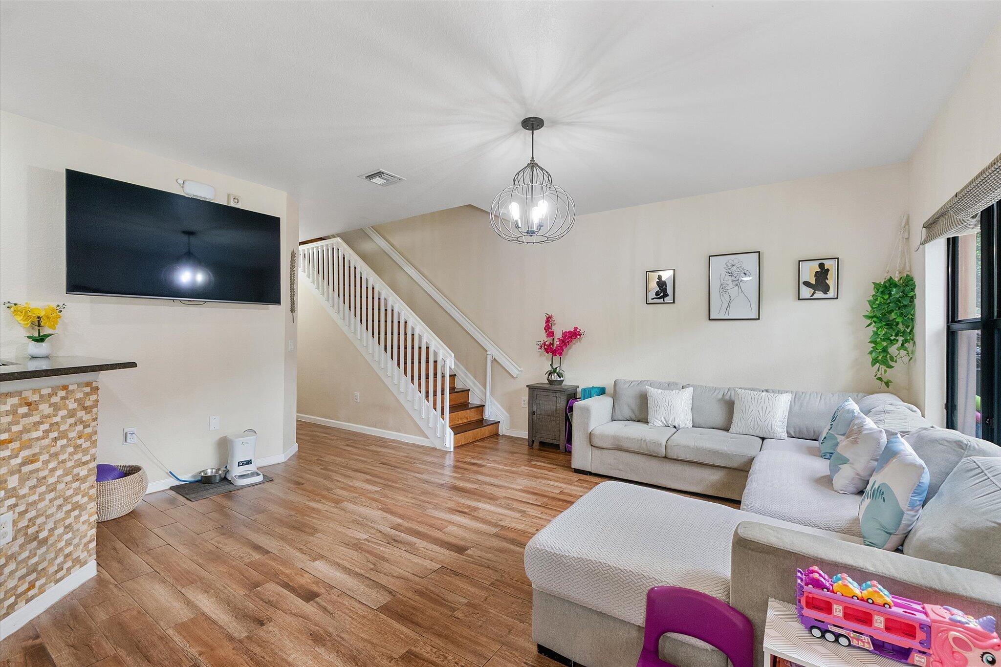 GRAND CYPRESS REPLAT - Residential Lease
