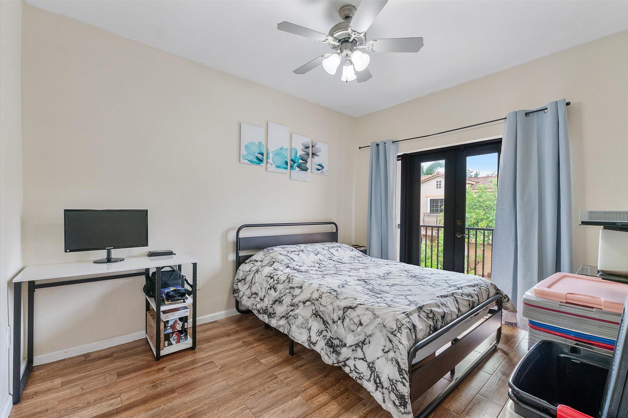 GRAND CYPRESS REPLAT - Residential Lease
