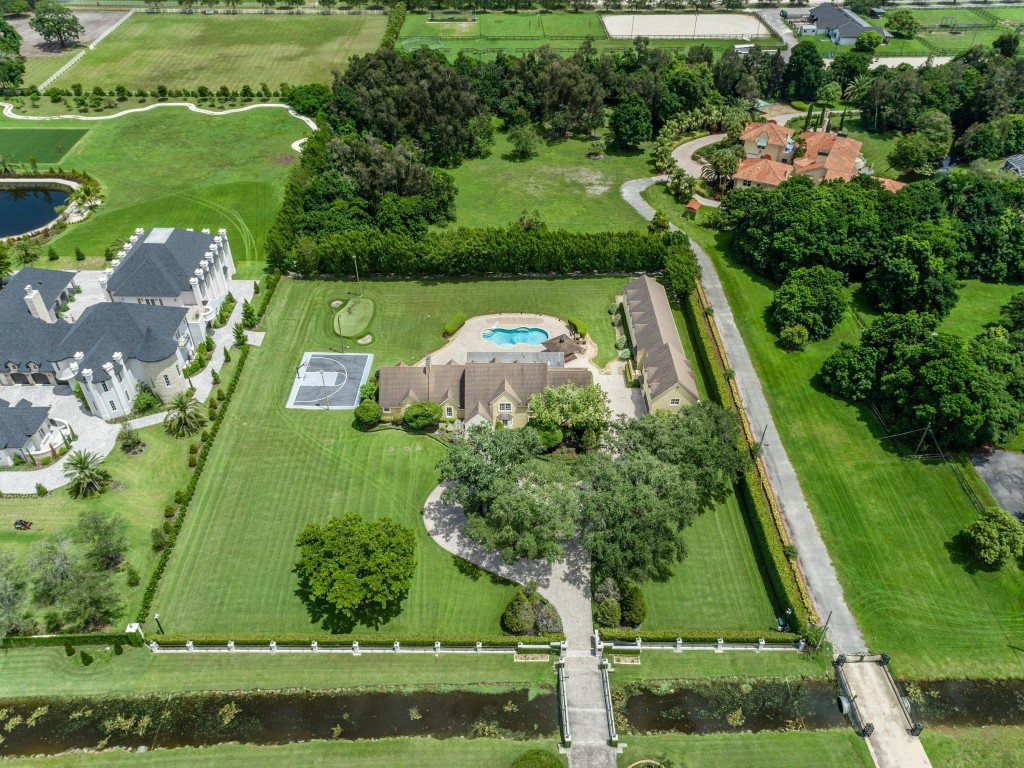 SUNSHINE RANCHES - Residential