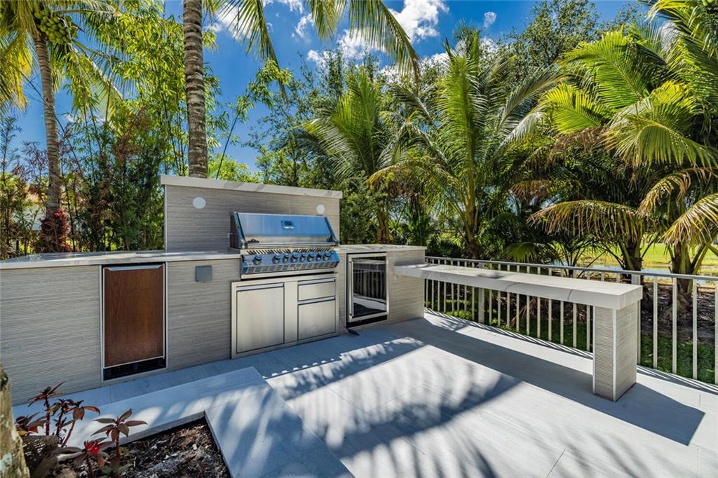 Stonegate Blvd - Residential