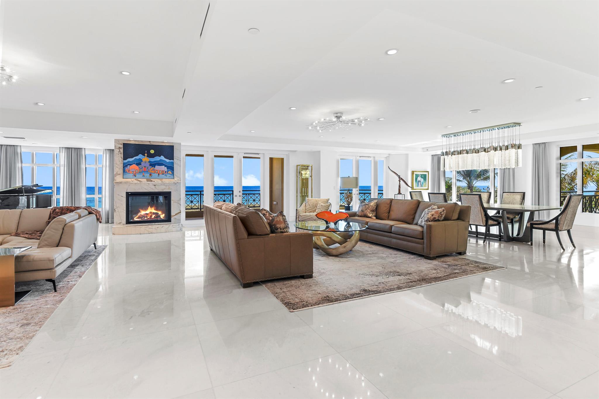 LUXURIA CONDO - Residential