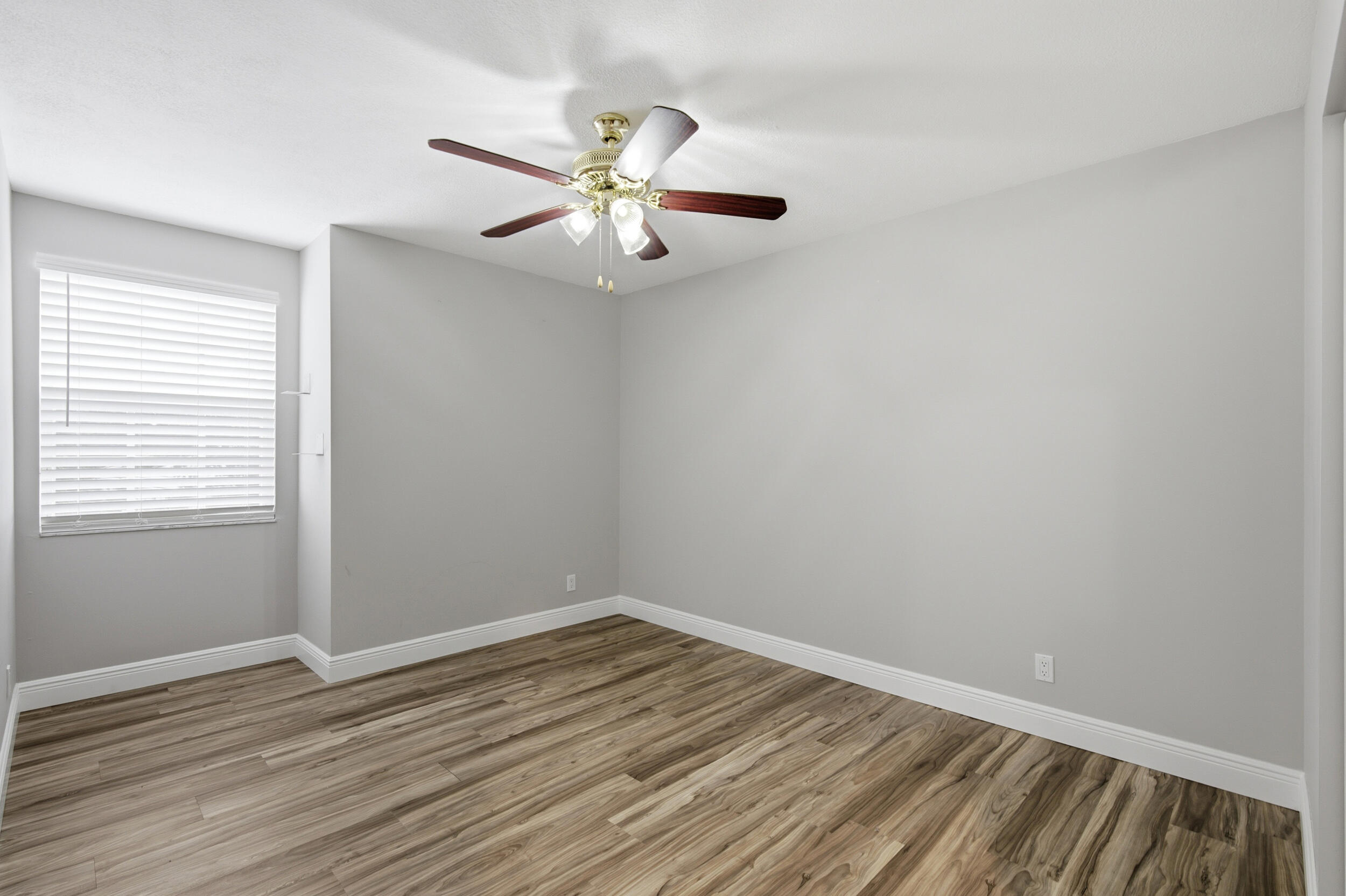 SILVER LAKES AT PEMBROKE PINES - Residential