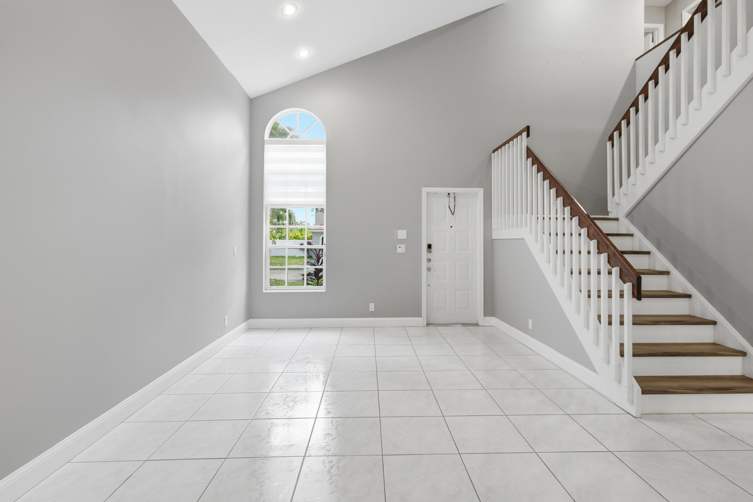 SILVER LAKES AT PEMBROKE PINES - Residential