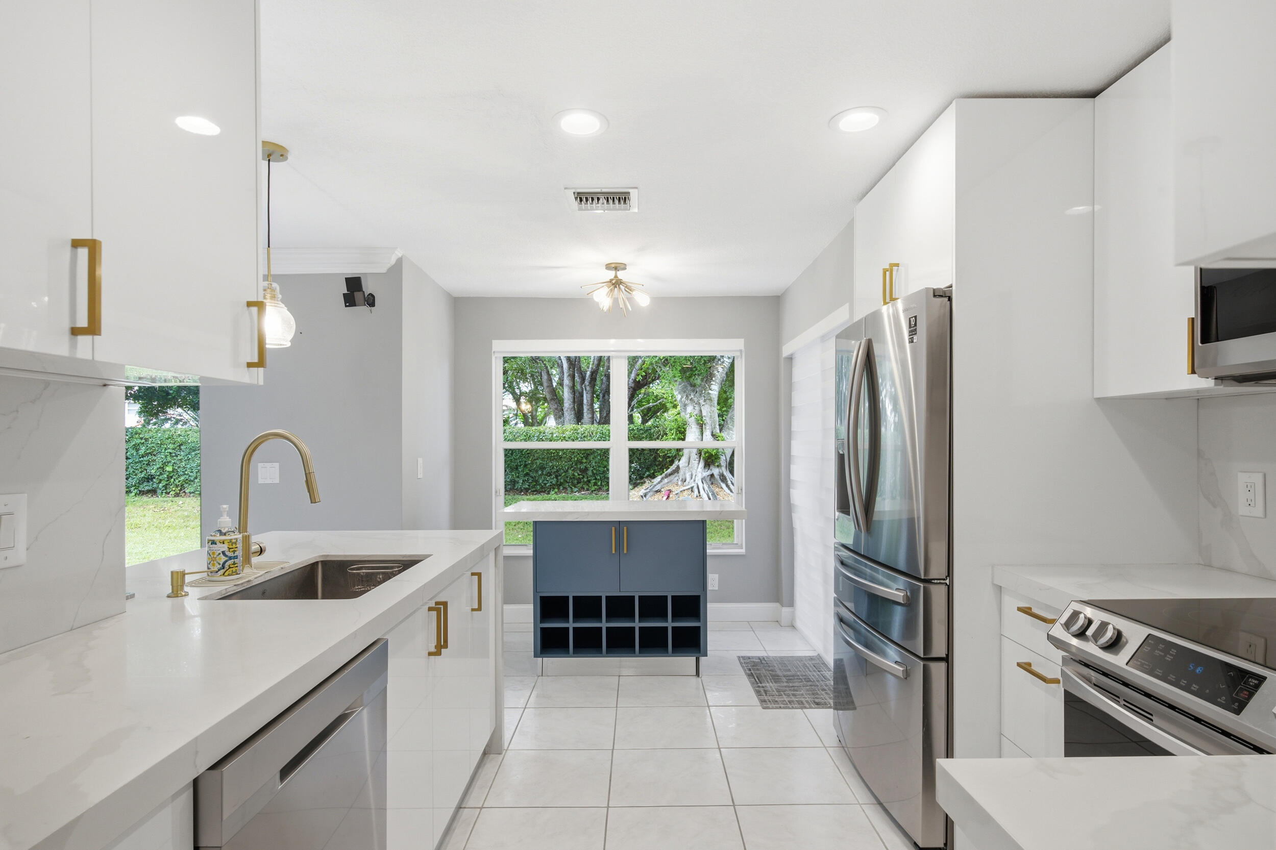 SILVER LAKES AT PEMBROKE PINES - Residential
