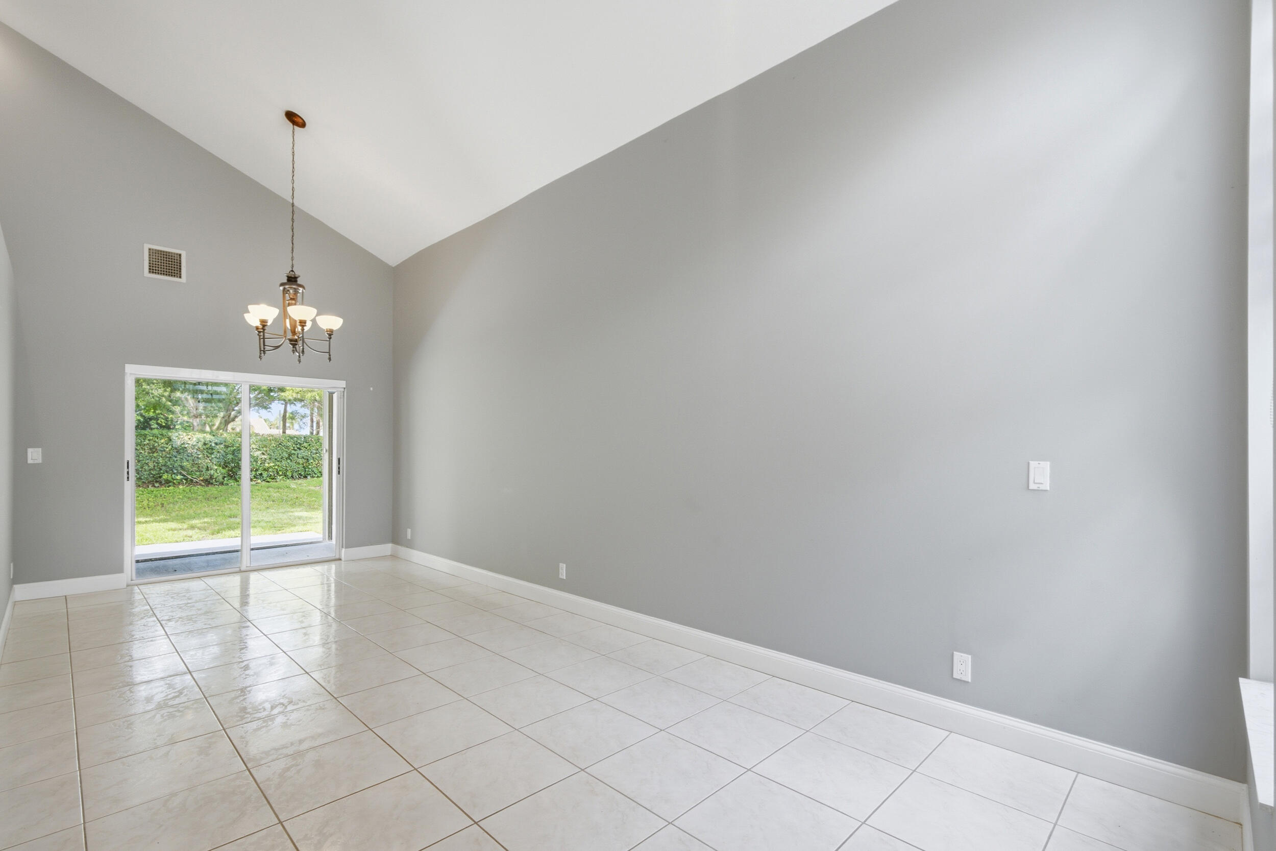 SILVER LAKES AT PEMBROKE PINES - Residential