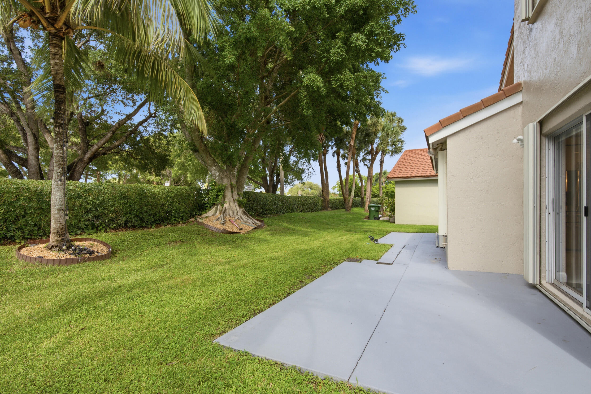 SILVER LAKES AT PEMBROKE PINES - Residential