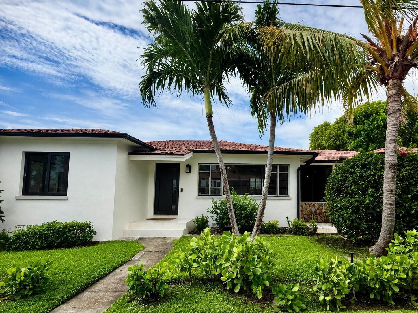 LAKE WORTH TOWN - Residential