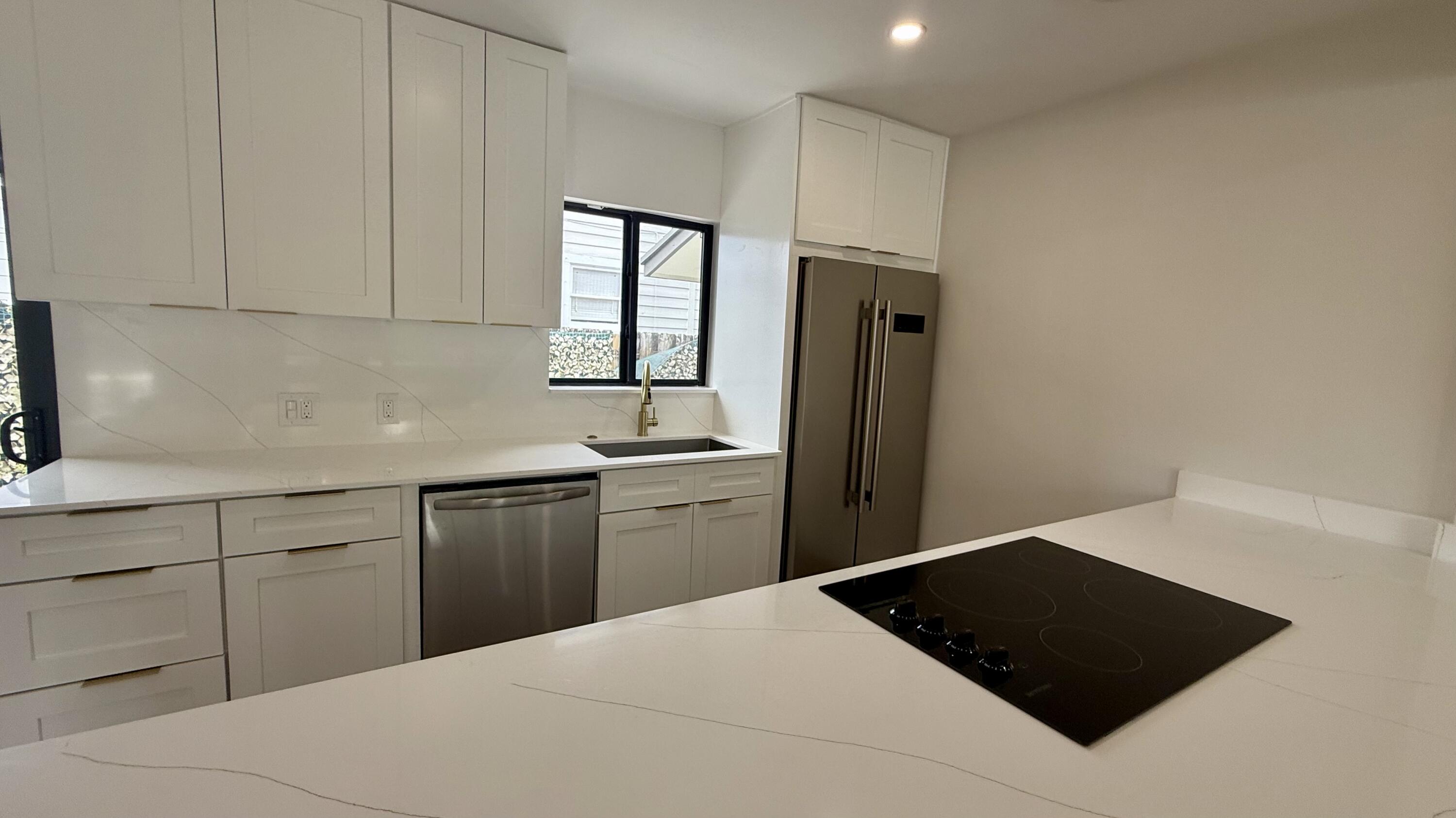 LAKE WORTH TOWN - Residential