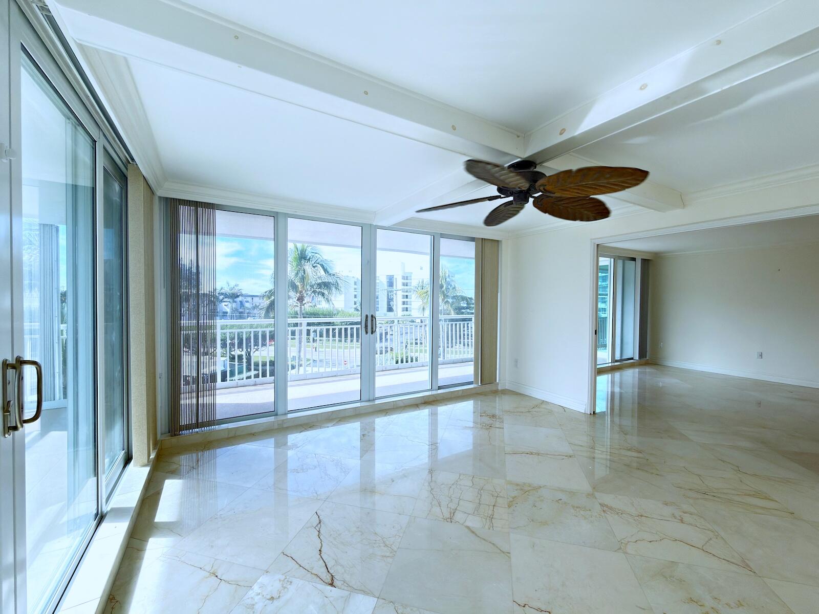 BARCLAY CONDO - Residential