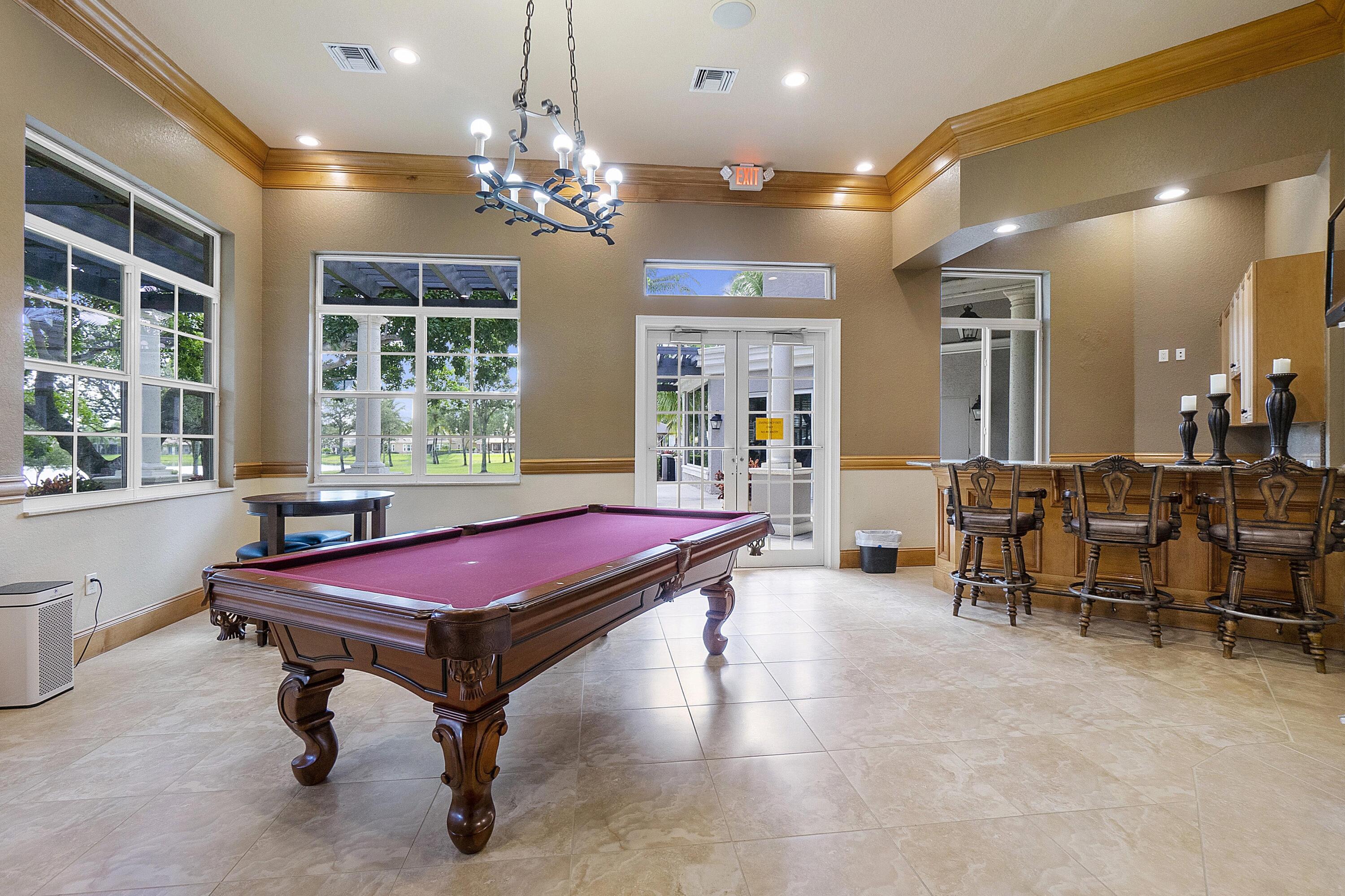 PARKLAND ISLES - Residential