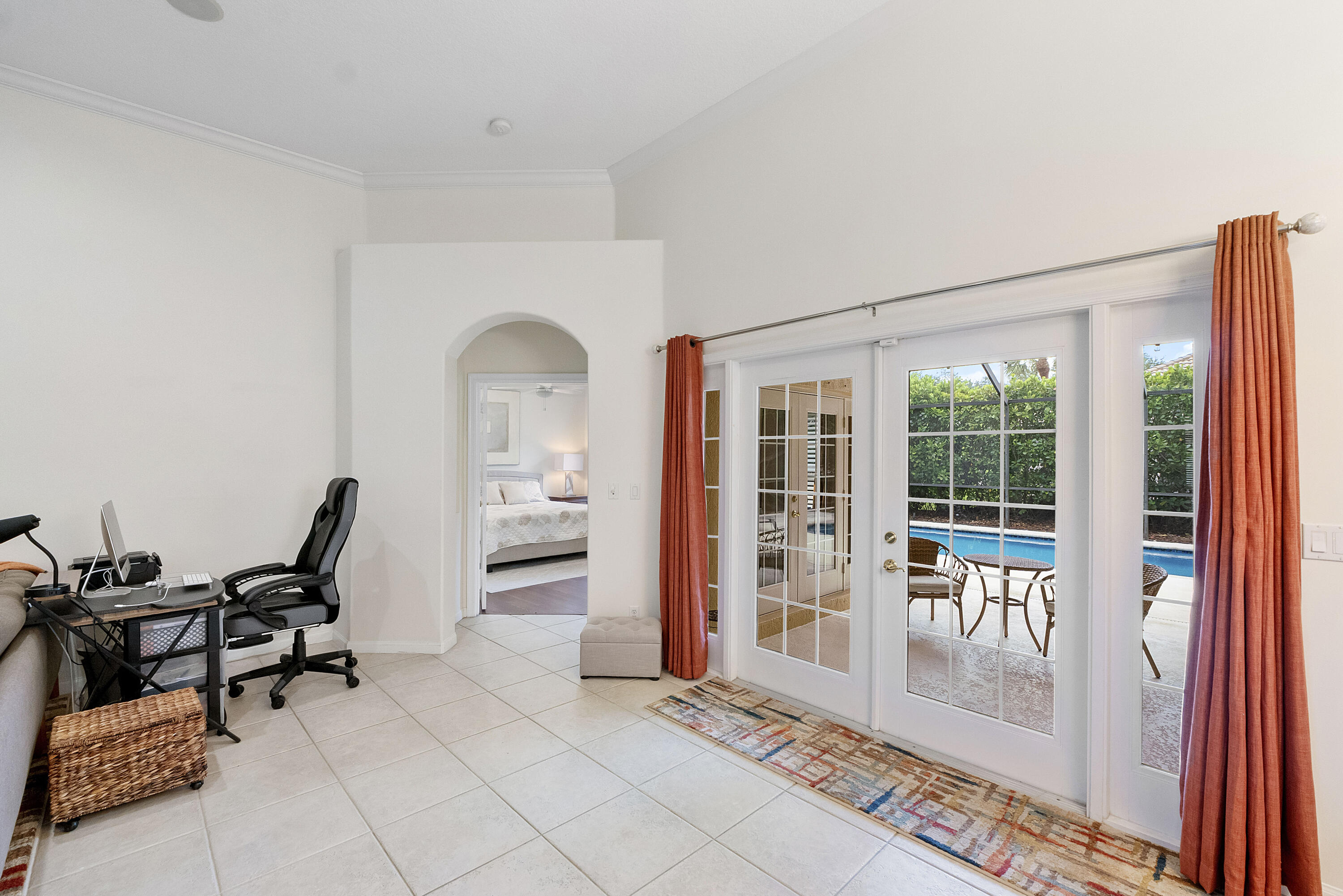 PARKLAND ISLES - Residential