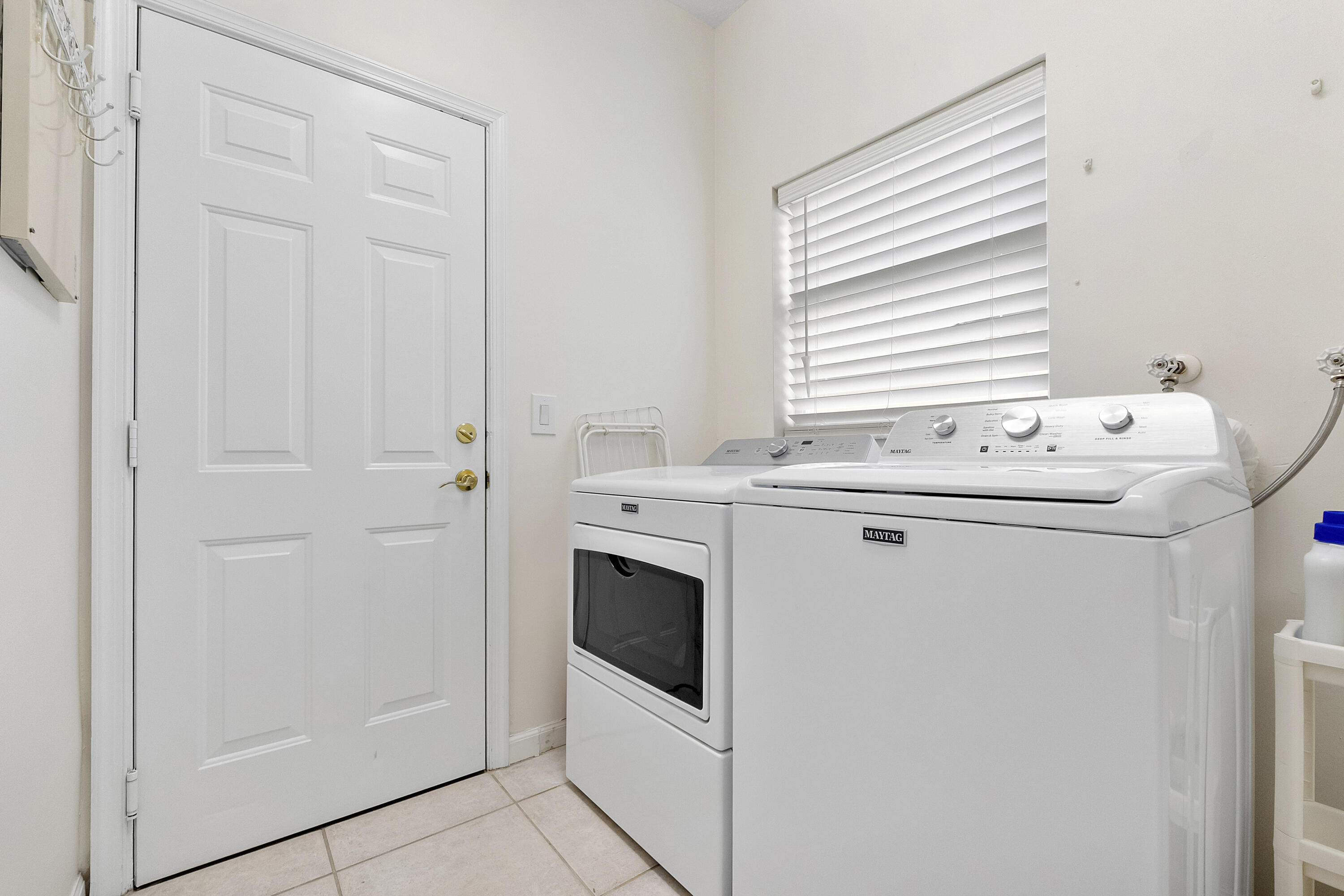 PARKLAND ISLES - Residential