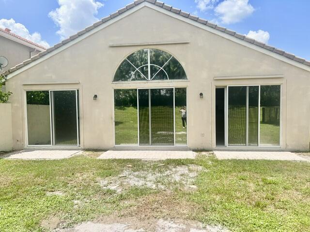 ORANGE GROVE EST - Residential