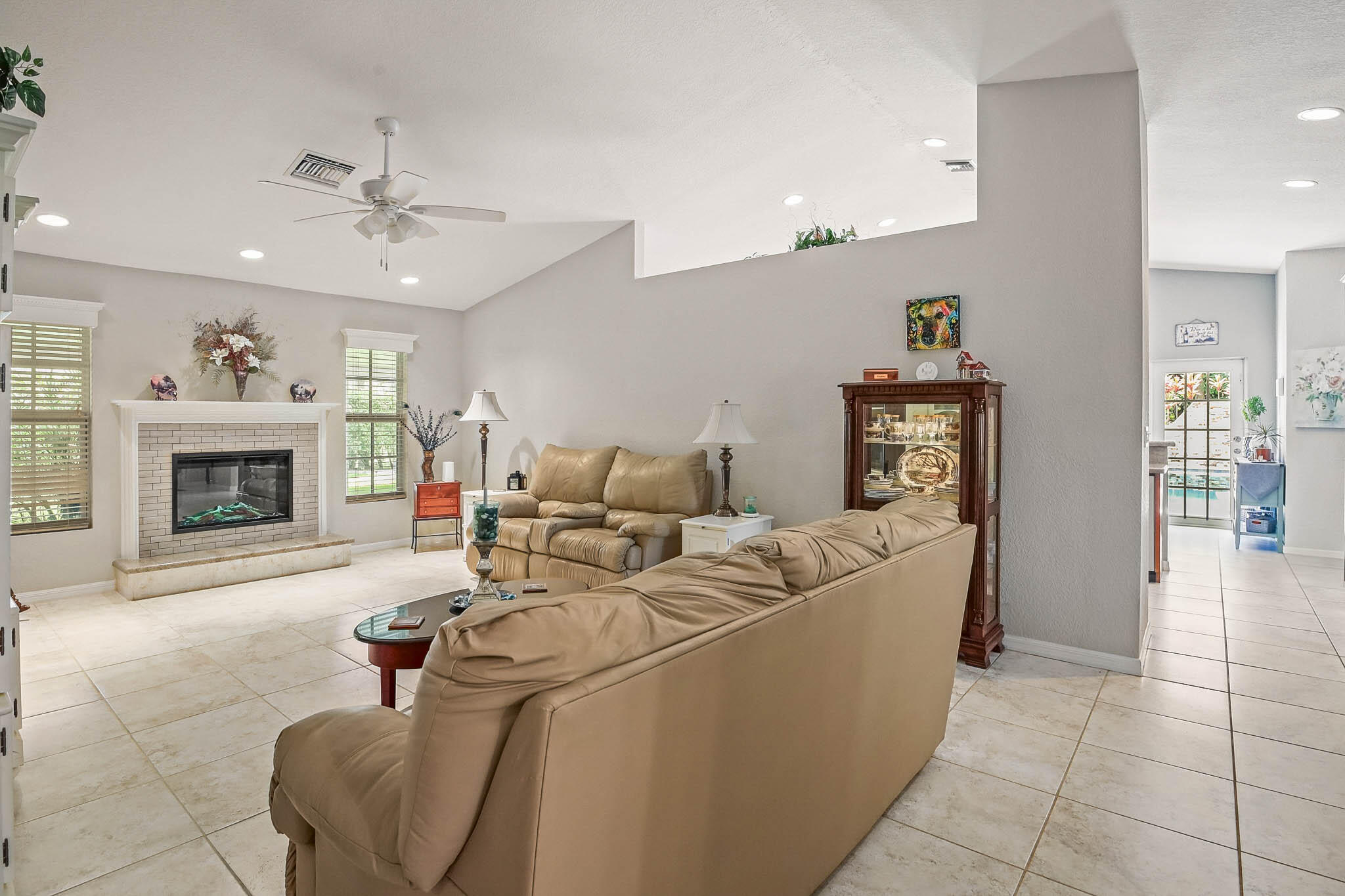 PALM BEACH RANCHETTES - Residential
