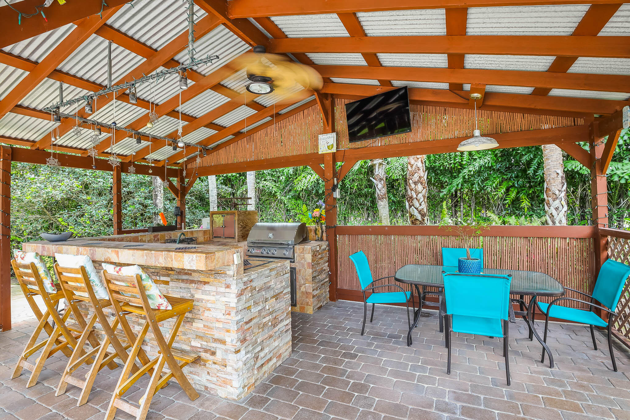 PALM BEACH RANCHETTES - Residential